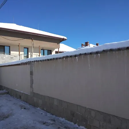 Sveti Nikola Near Borovets Shiroki Dol